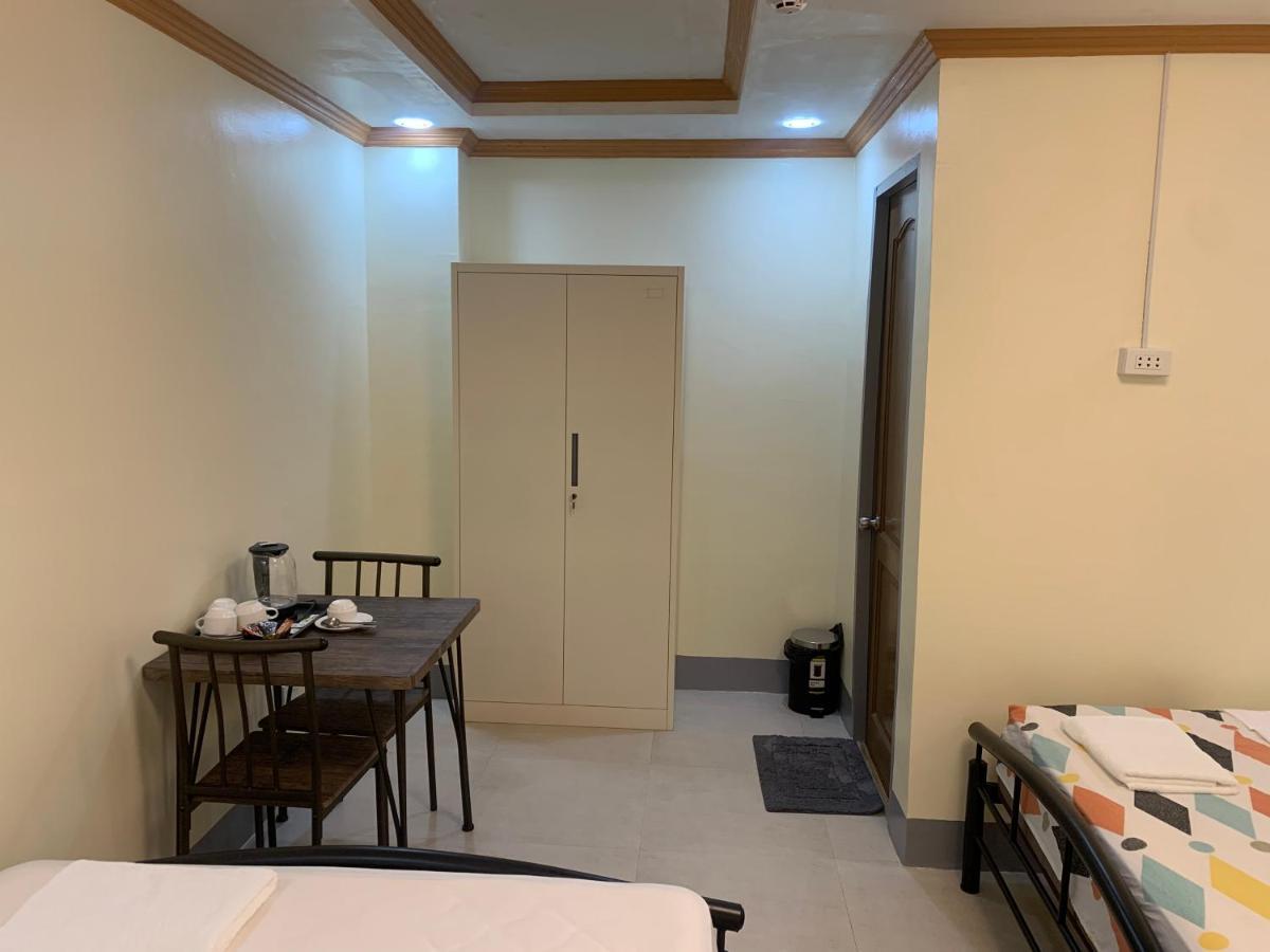 Zl Travelers Inn Batuan 外观 照片