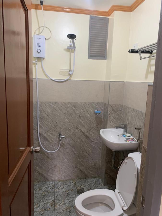 Zl Travelers Inn Batuan 外观 照片