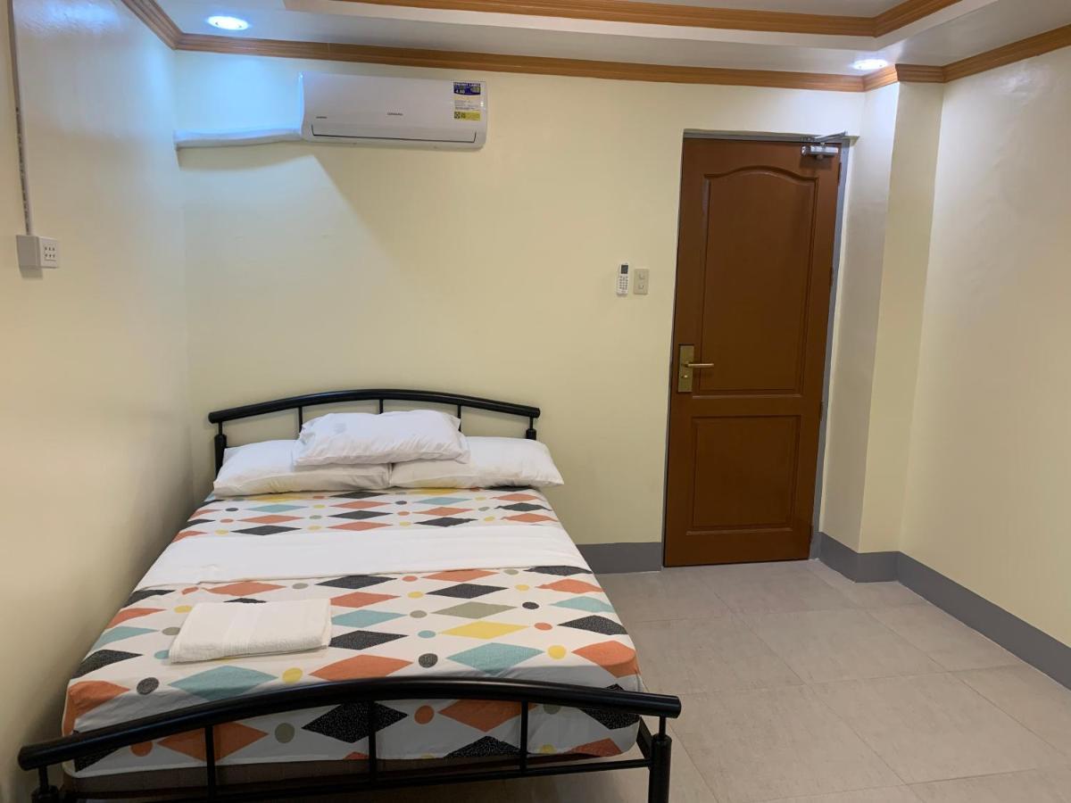 Zl Travelers Inn Batuan 外观 照片
