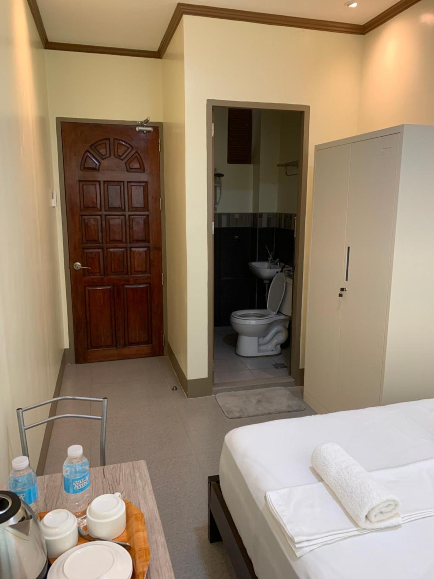Zl Travelers Inn Batuan 外观 照片