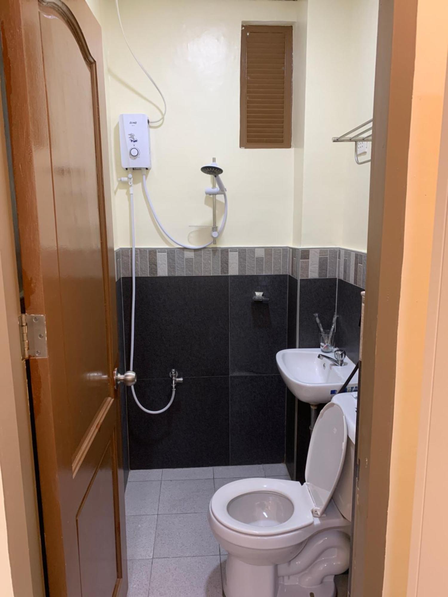 Zl Travelers Inn Batuan 外观 照片