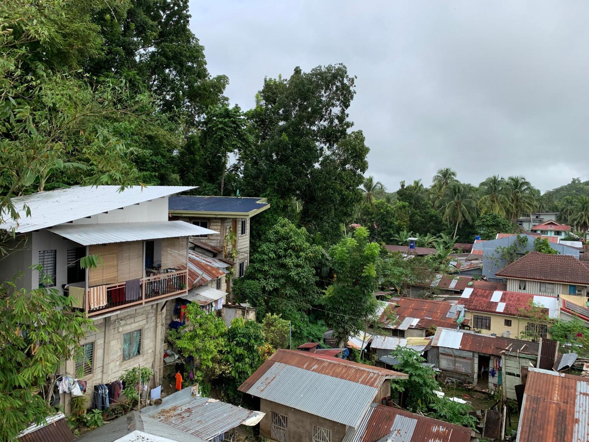 Zl Travelers Inn Batuan 外观 照片