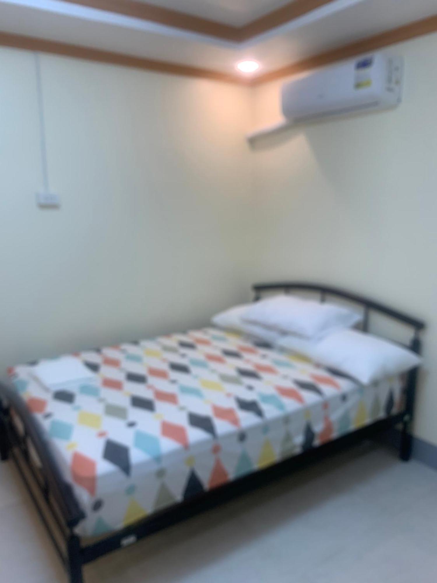 Zl Travelers Inn Batuan 外观 照片